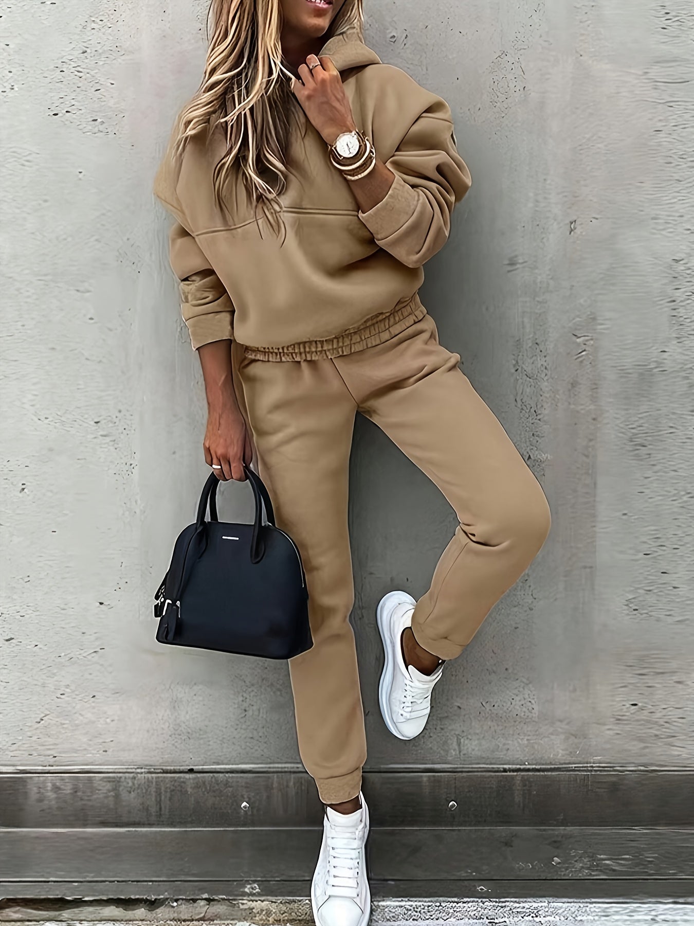 [COMPRA 1 Y LLEVA 2] Set Lyon Hoodie – Buzo con Capucha + Pantalón + Cartera Exclusiva de Regalo
